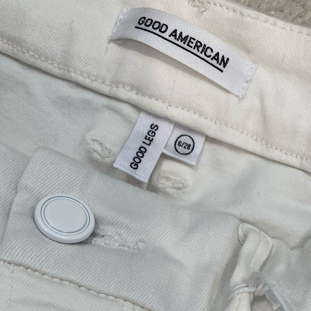 Good American Jeans - Picture 3 of 3